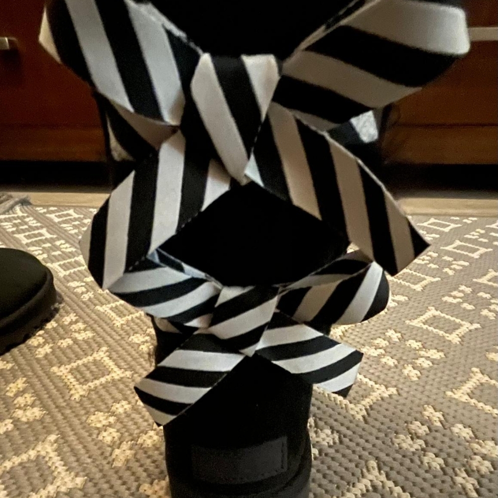 Black Ugg Boots - Picture 10 of 12